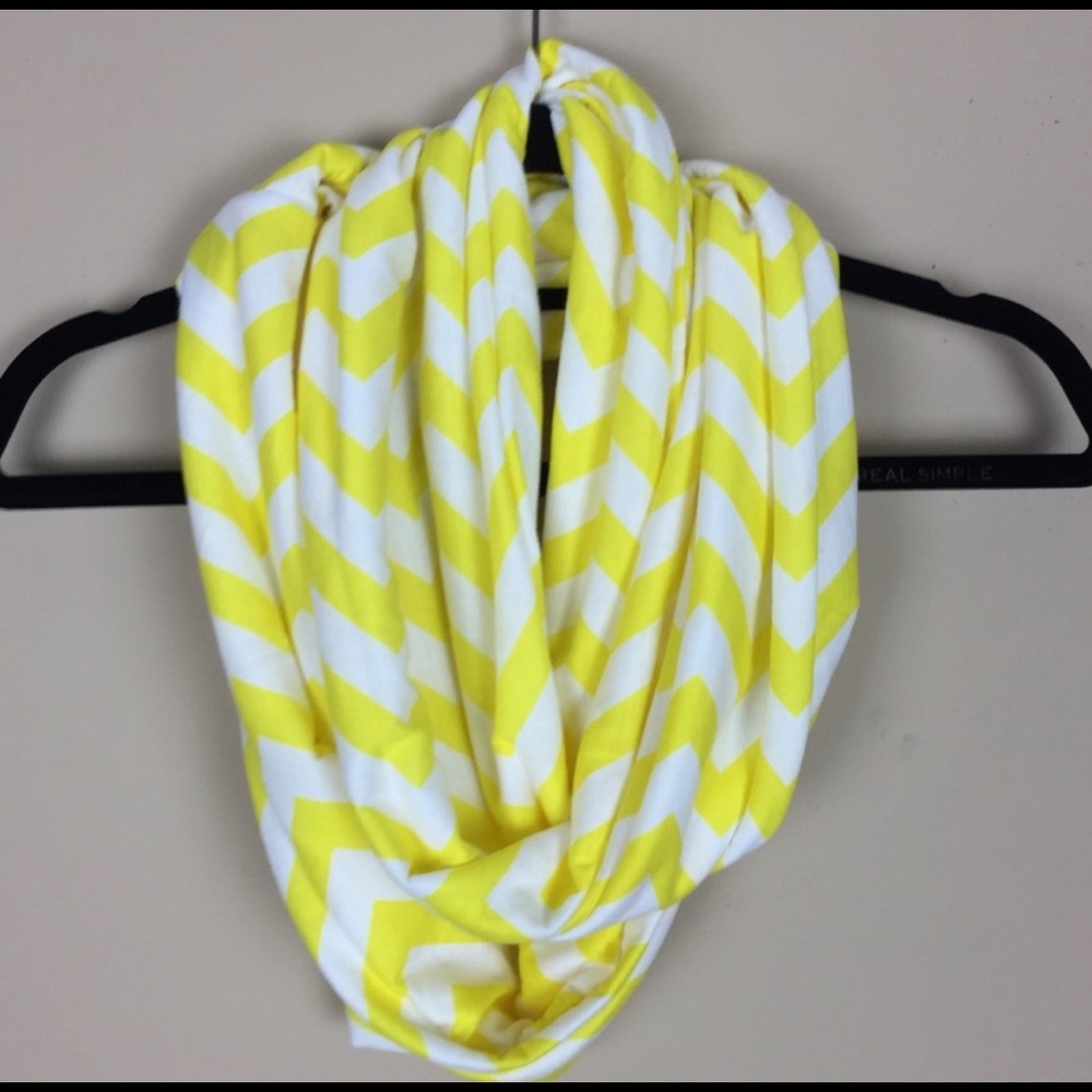 3/$15: Yellow and White Infinity Scarf